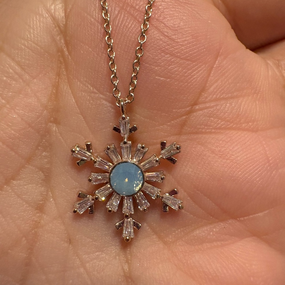 World Of Disney Frozen Elsa Snowflake Necklace Light Rose Gold W Blue Gem 15-18”
